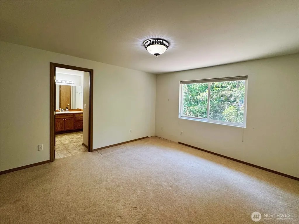 301 Pointes Drive E Shelton WA 98584