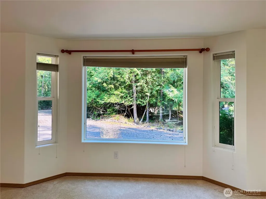 301 Pointes Drive E Shelton WA 98584