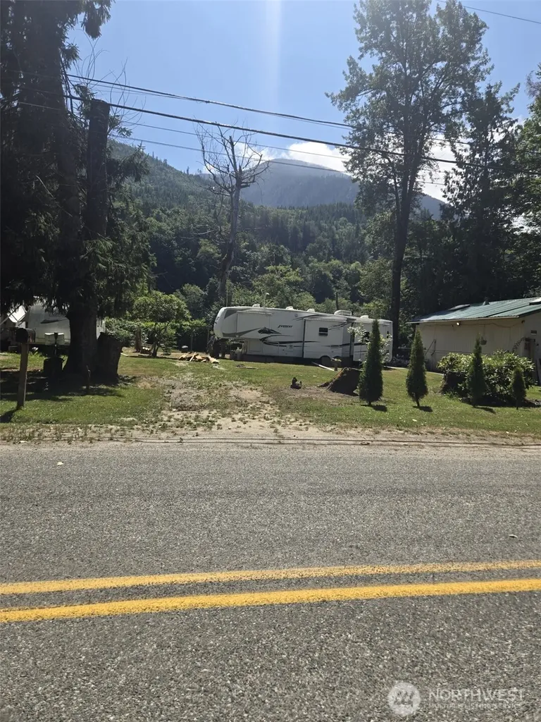 35274 Shangri-la Drive Sedro Woolley WA 98284