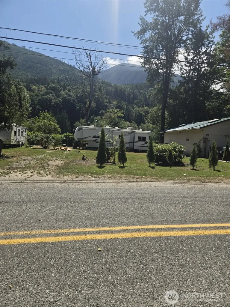 35274 Shangri-la Drive Sedro Woolley WA 98284