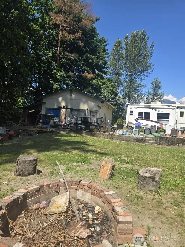 35274 Shangri-la Drive Sedro Woolley WA 98284