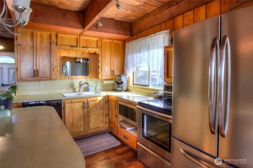 420 Lough Lane Westport WA 98595