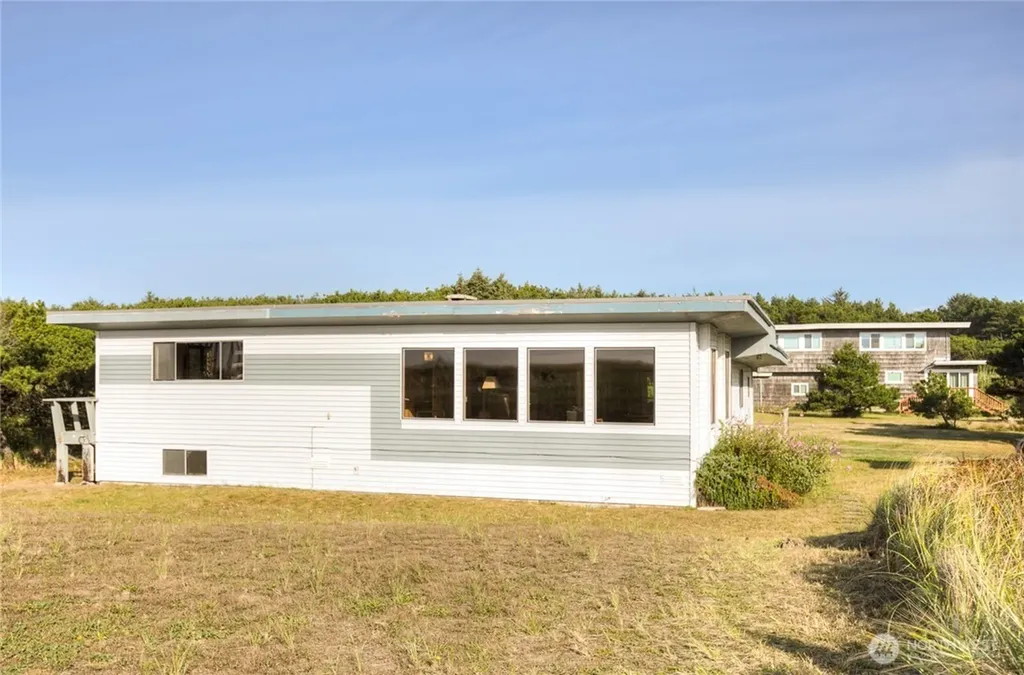 420 Lough Lane Westport WA 98595