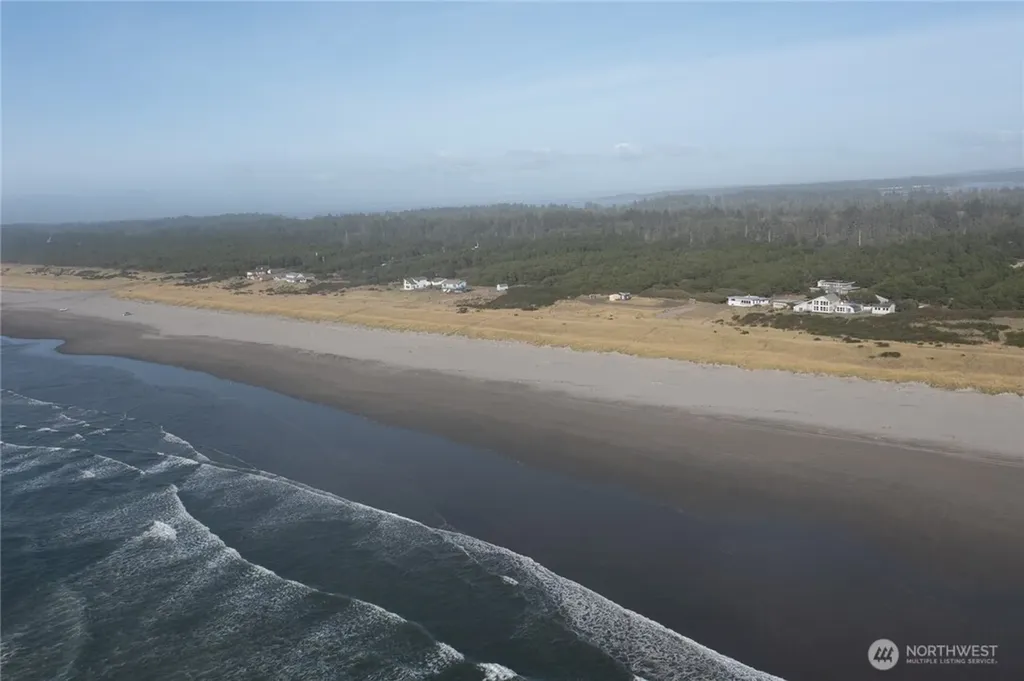 420 Lough Lane Westport WA 98595
