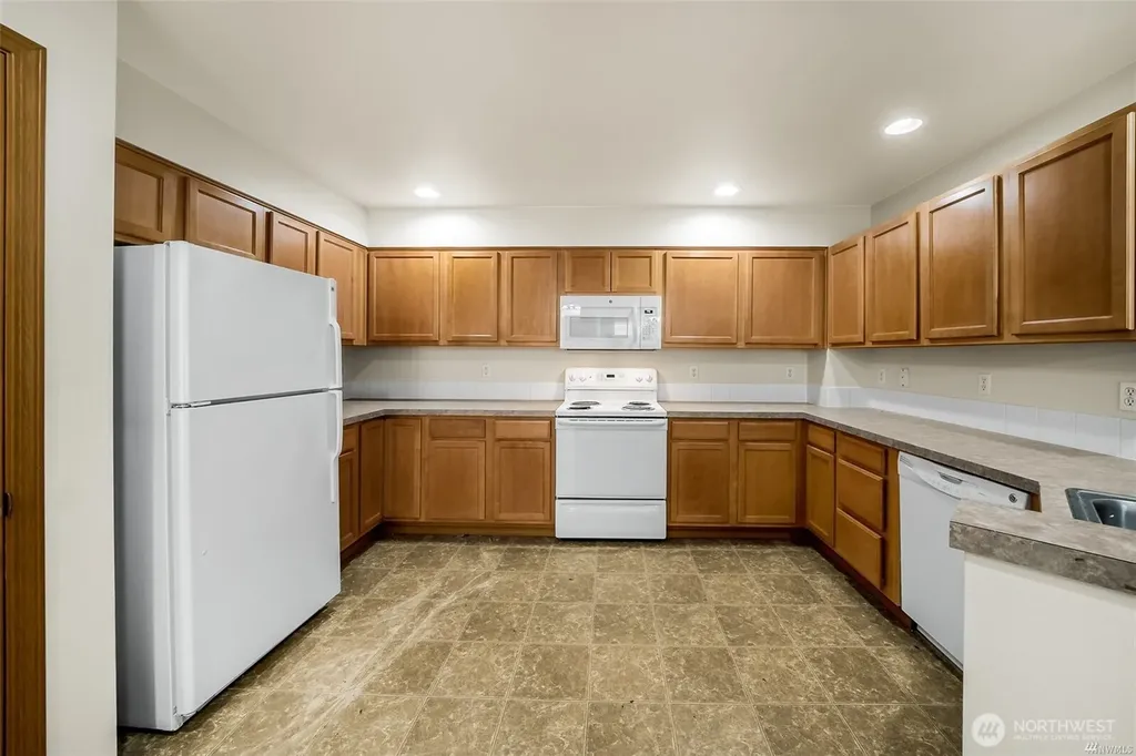 14806 36th Avenue Ct E Tacoma WA 98446