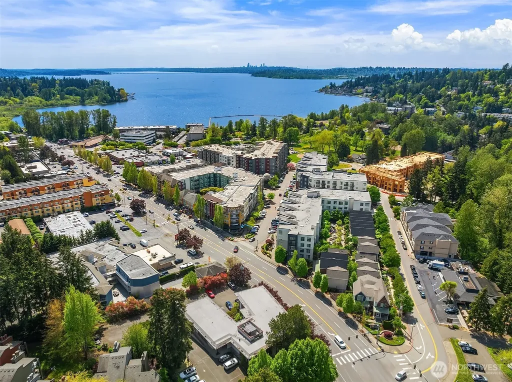 9833 NE 120th Place Kirkland WA 98034