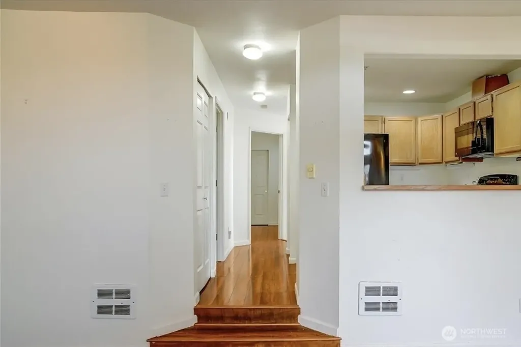 8515 244th Street SW Edmonds WA 98026