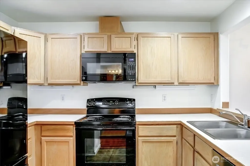 8515 244th Street SW Edmonds WA 98026
