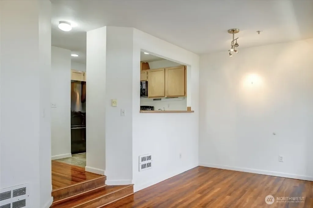 8515 244th Street SW Edmonds WA 98026