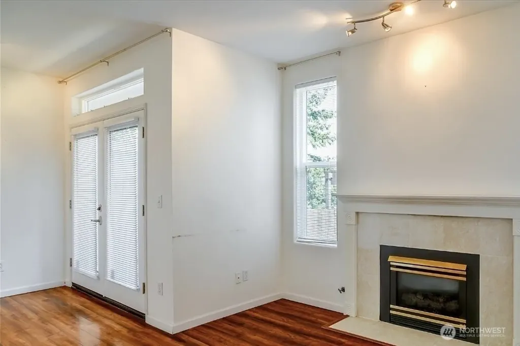 8515 244th Street SW Edmonds WA 98026