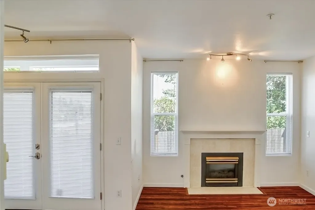 8515 244th Street SW Edmonds WA 98026