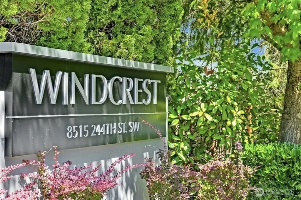 8515 244th Street SW Edmonds WA 98026