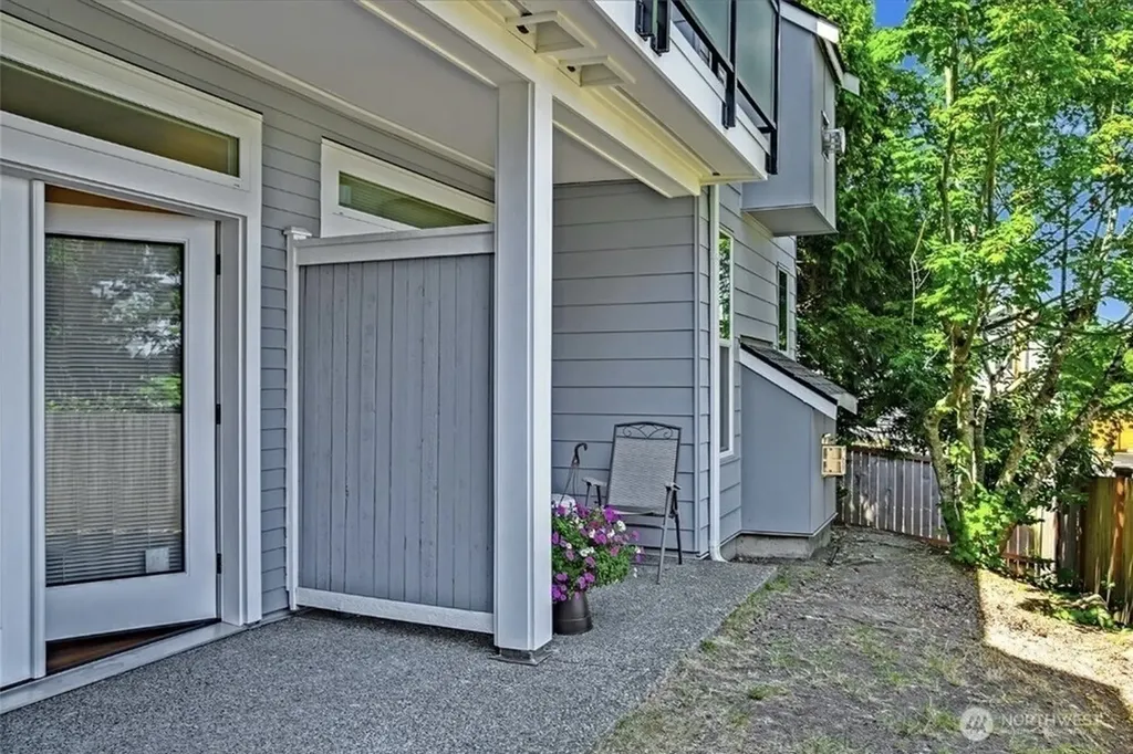 8515 244th Street SW Edmonds WA 98026