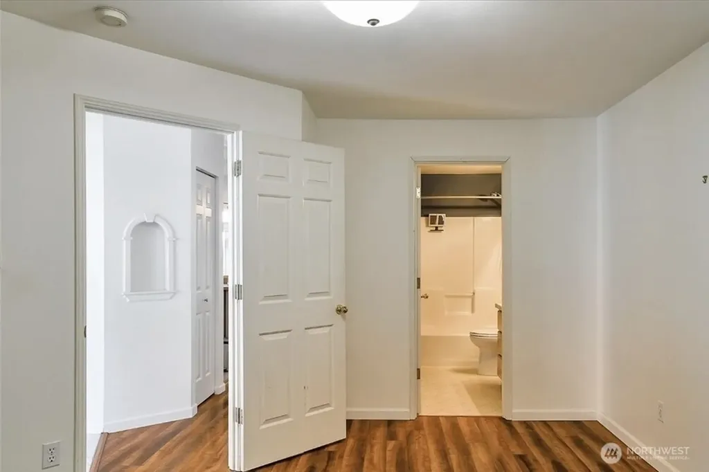 8515 244th Street SW Edmonds WA 98026
