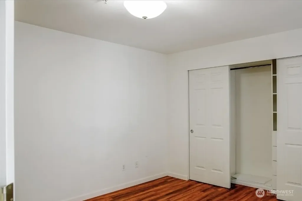 8515 244th Street SW Edmonds WA 98026