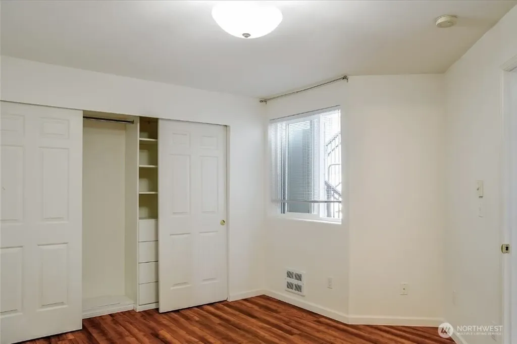 8515 244th Street SW Edmonds WA 98026