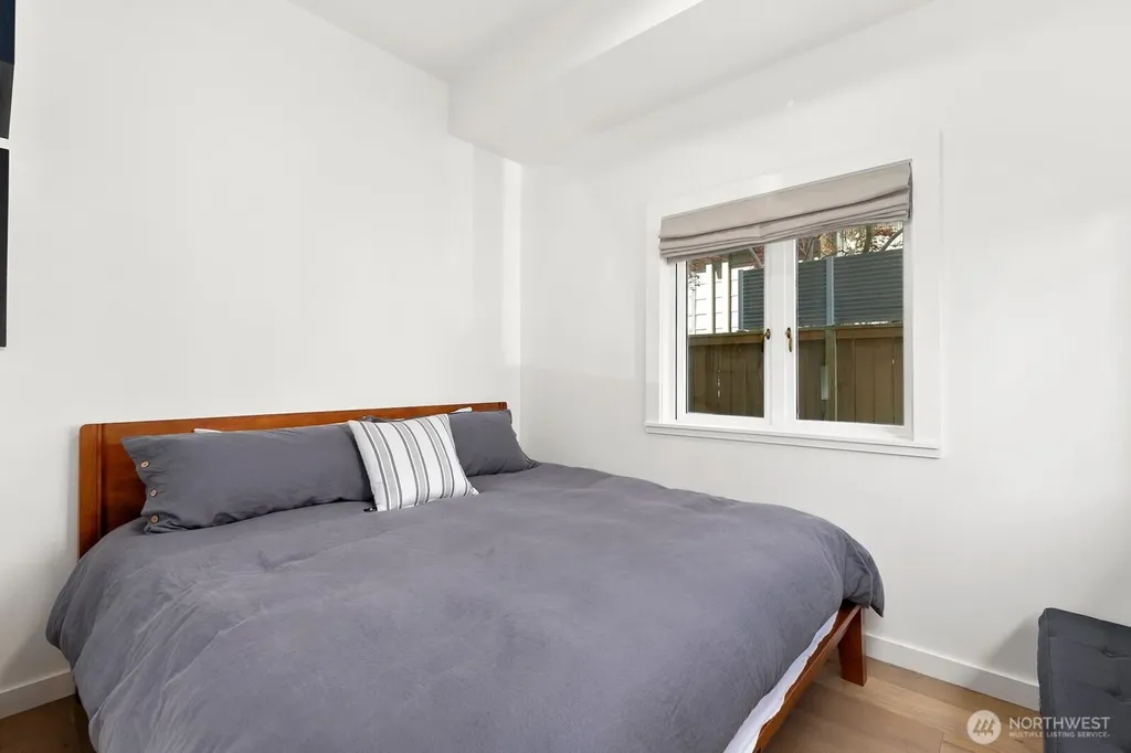 5932 California Avenue SW Seattle WA 98136