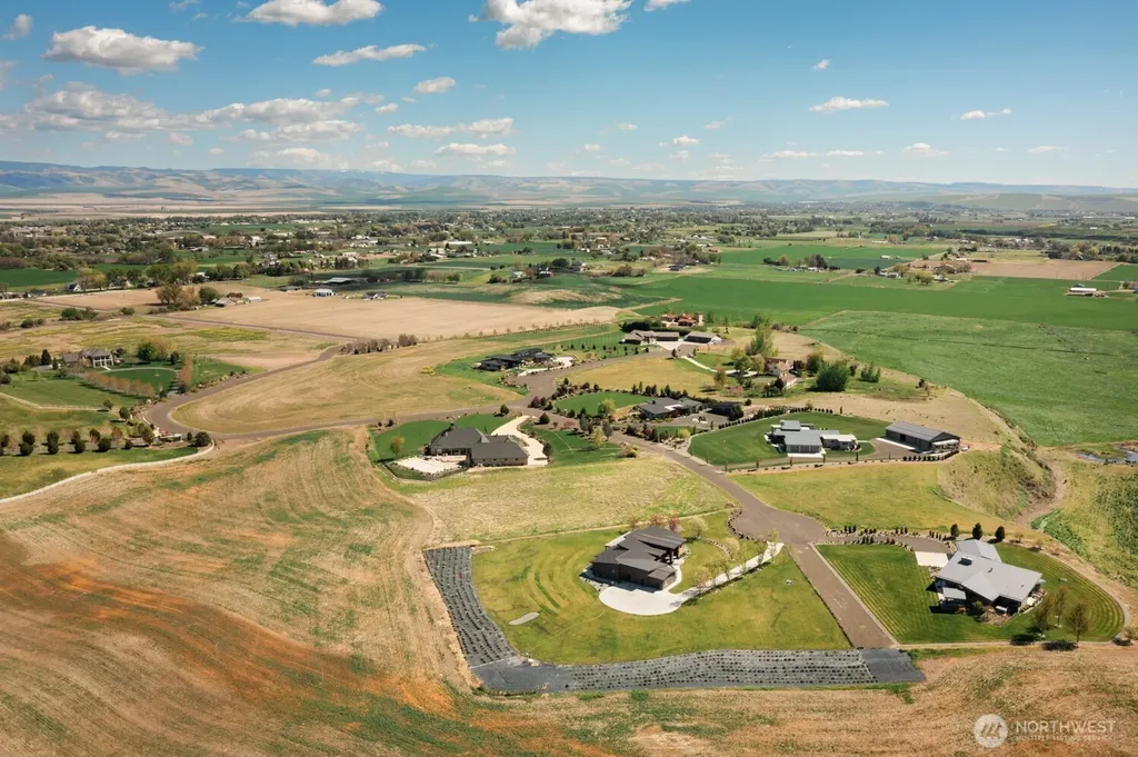 88 Red Hawk Road Walla Walla WA 99362