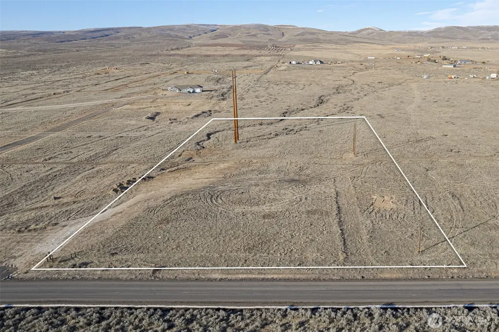 2 Road 13 NW Quincy WA 98848