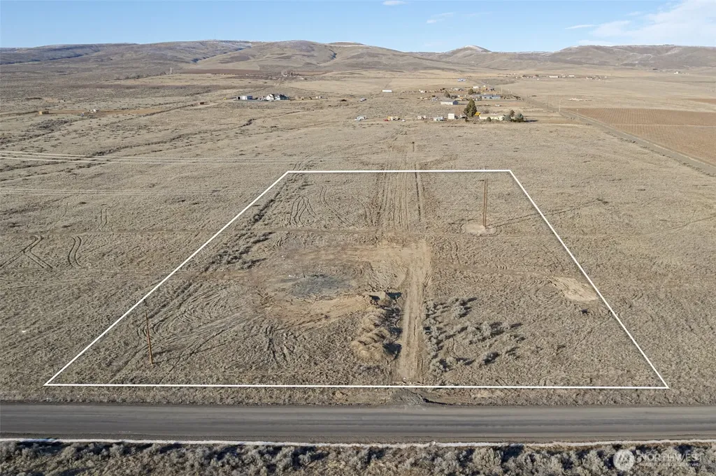 4 Road 13 NW Quincy WA 98848