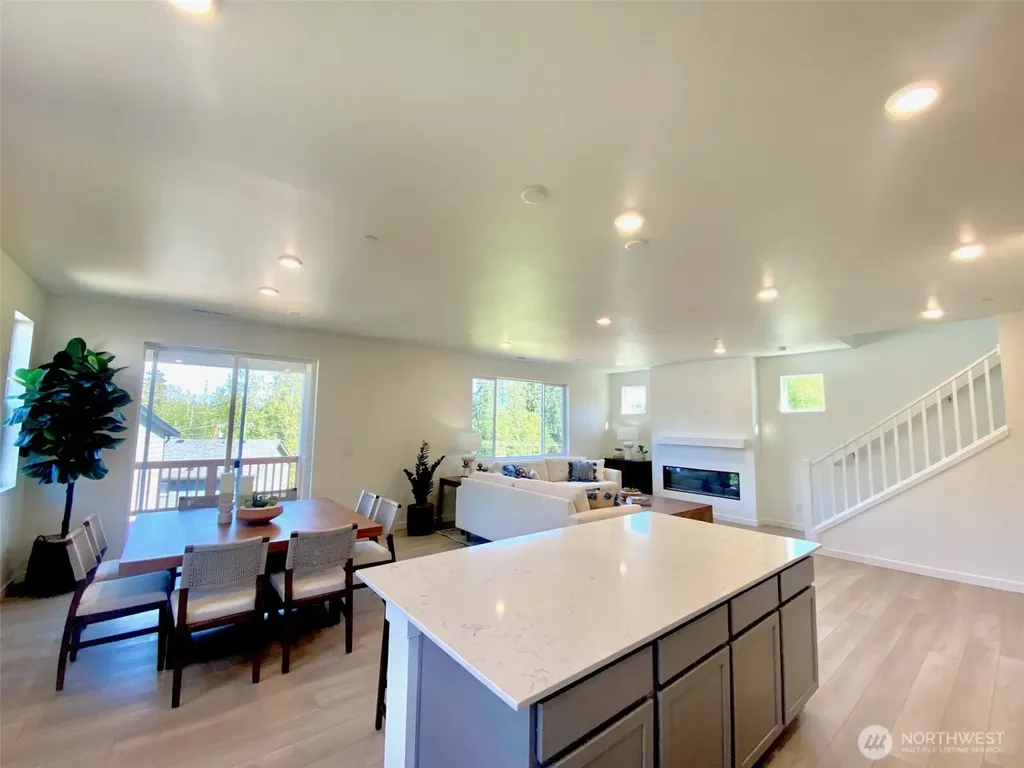 10328 6th Place SE Lake Stevens WA 98258