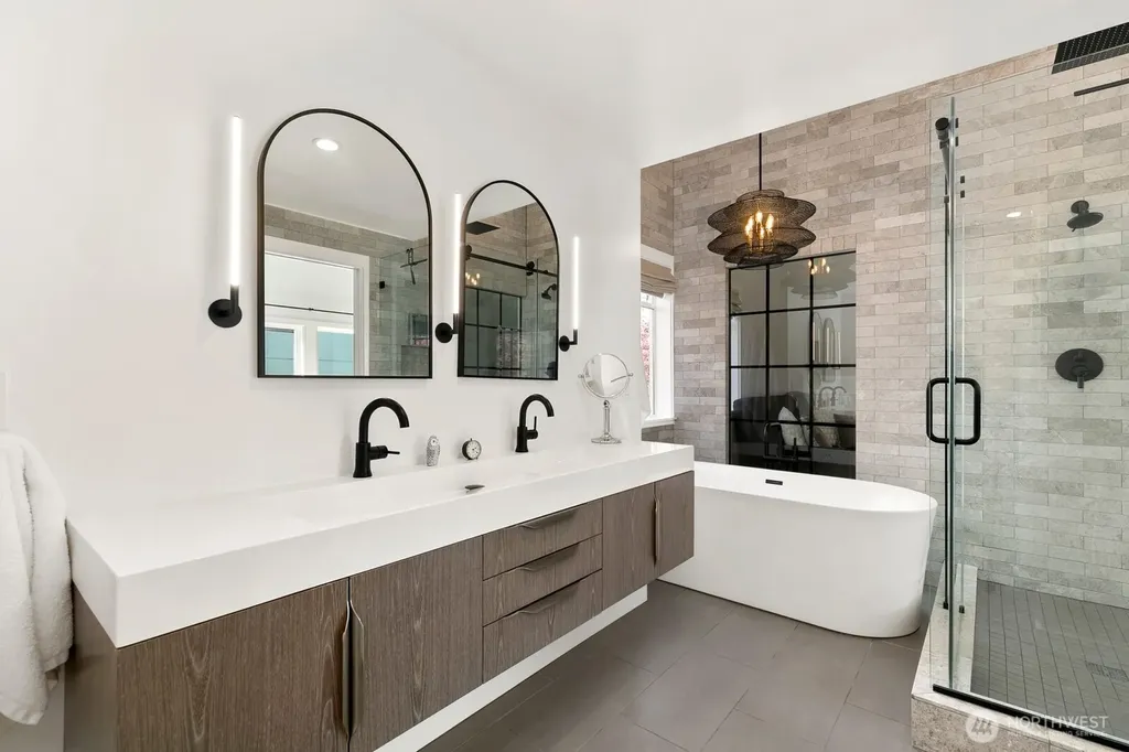 5932 California Avenue SW Seattle WA 98136