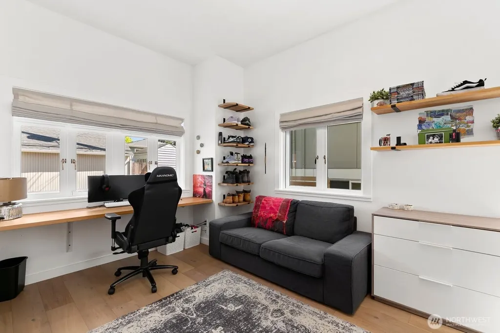 5932 California Avenue SW Seattle WA 98136