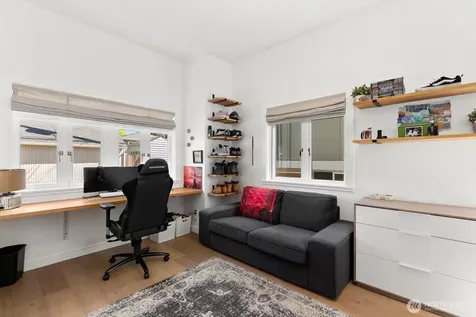 5932 California Avenue SW Seattle WA 98136
