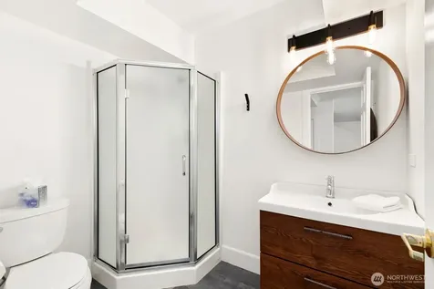 5932 California Avenue SW Seattle WA 98136