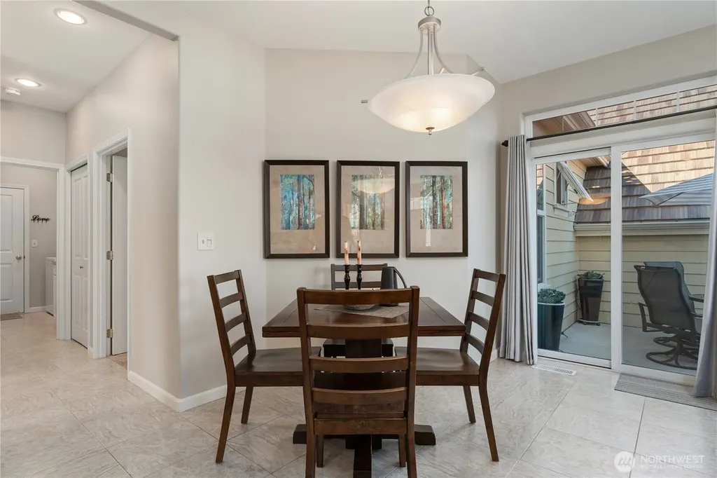 1494 Eastmont East Wenatchee WA 98802
