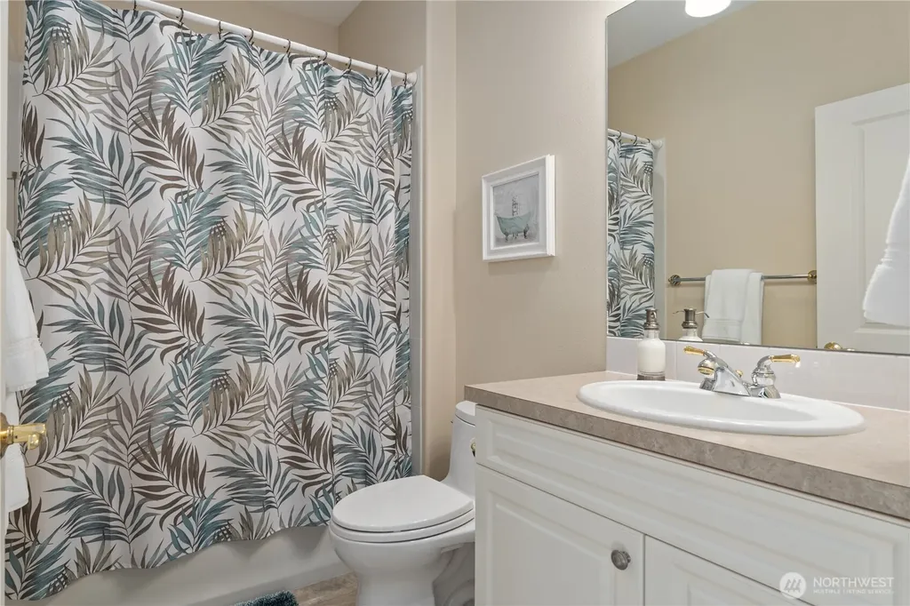 1494 Eastmont East Wenatchee WA 98802