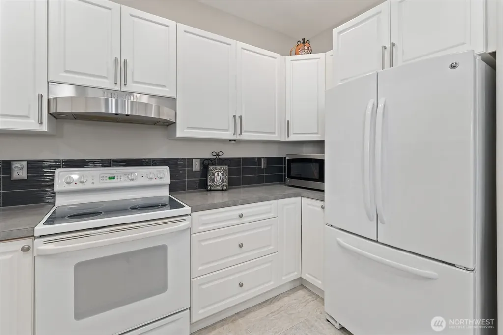 1494 Eastmont East Wenatchee WA 98802