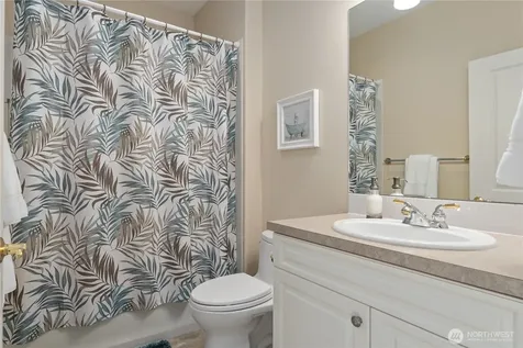 1494 Eastmont East Wenatchee WA 98802