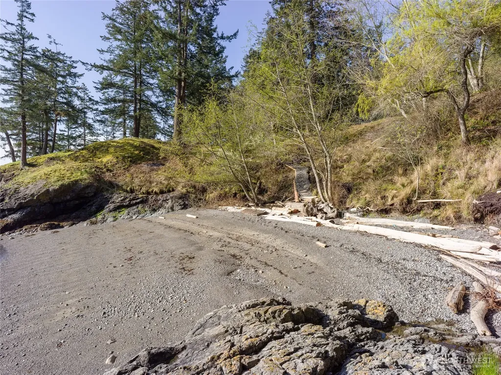 557 Old Sentinel Road Orcas Island WA 98279