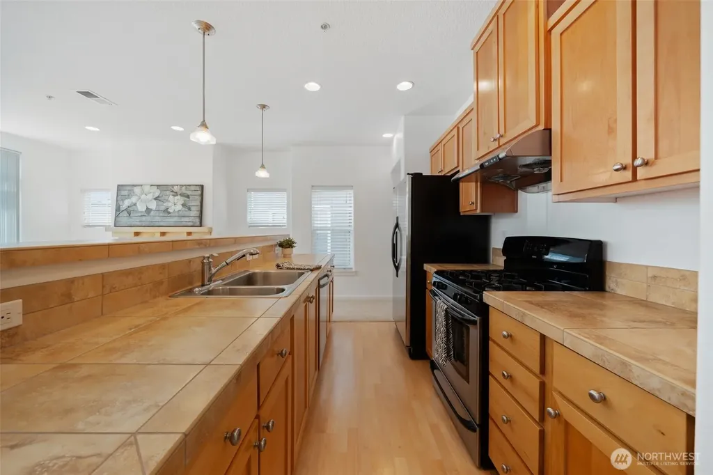 10757 NE Red Wing Way Hillsboro OR 97006