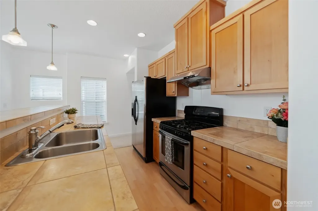 10757 NE Red Wing Way Hillsboro OR 97006