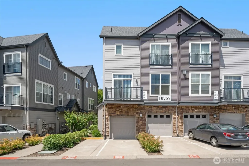 10757 NE Red Wing Way Hillsboro OR 97006