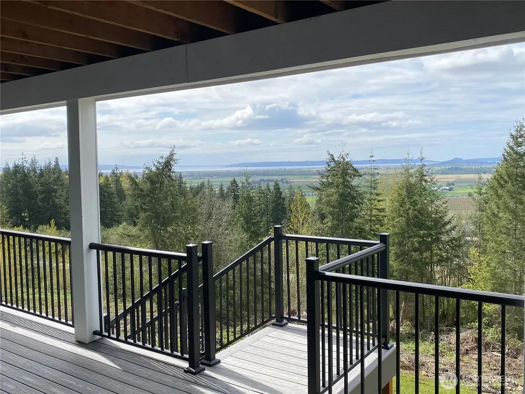 20555 Benson Ridge Lane Mount Vernon WA 98274