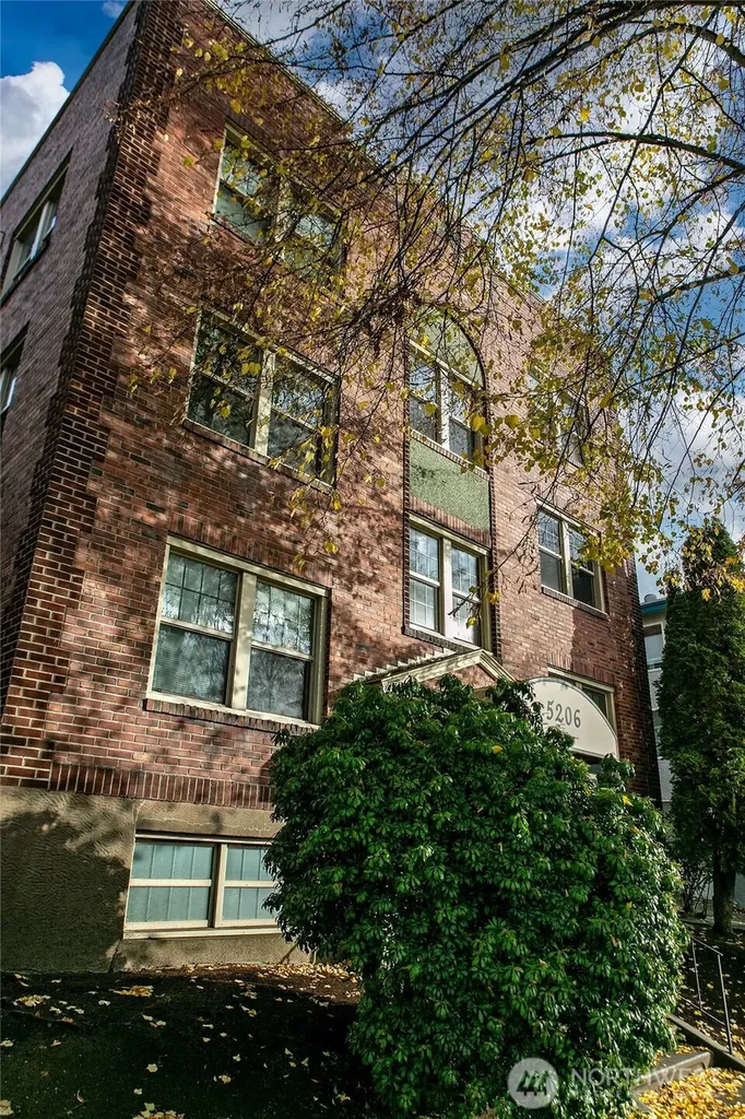 5420 California Avenue SW Seattle WA 98136