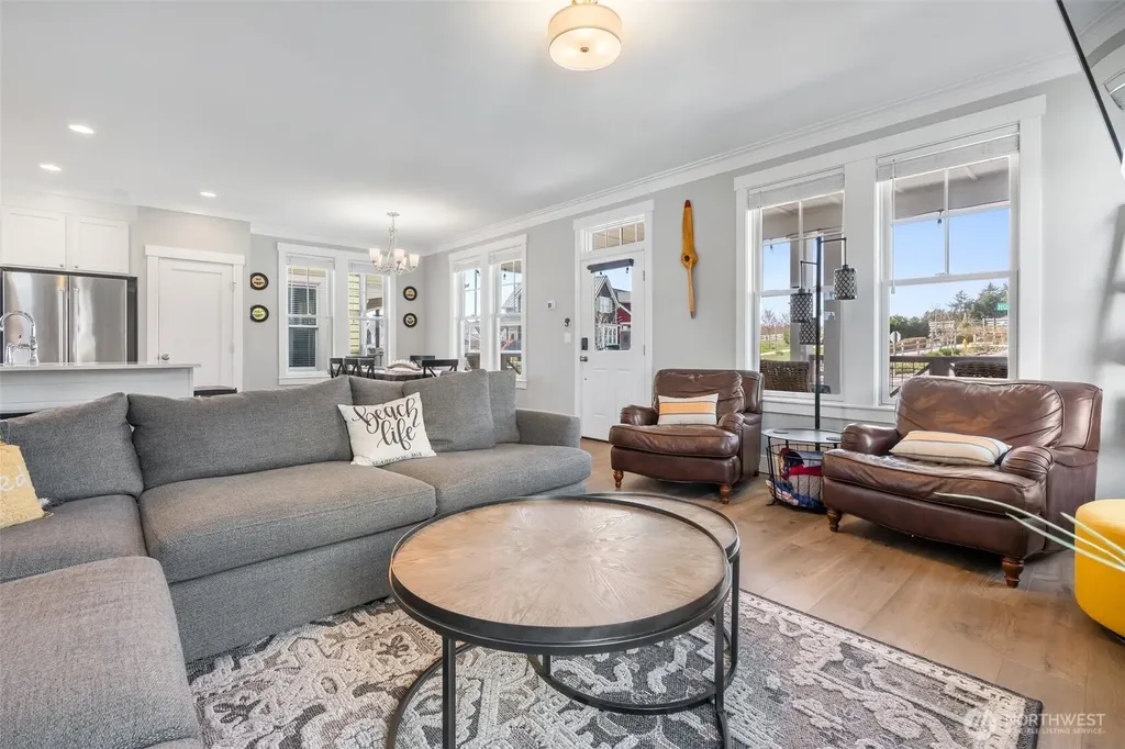 11 Horizon Street Pacific Beach WA 98571