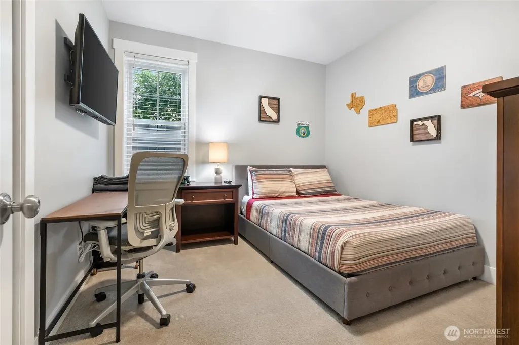 11 Horizon Street Pacific Beach WA 98571