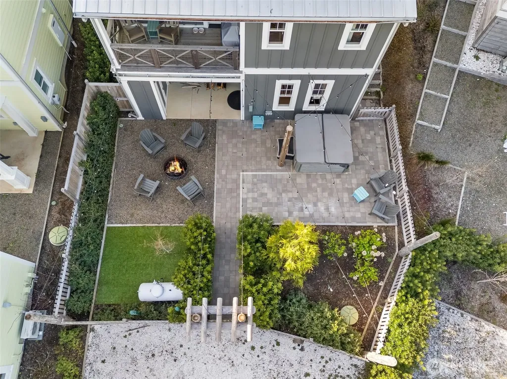 11 Horizon Street Pacific Beach WA 98571