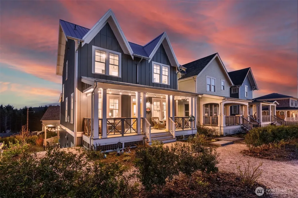 11 Horizon Street Pacific Beach WA 98571