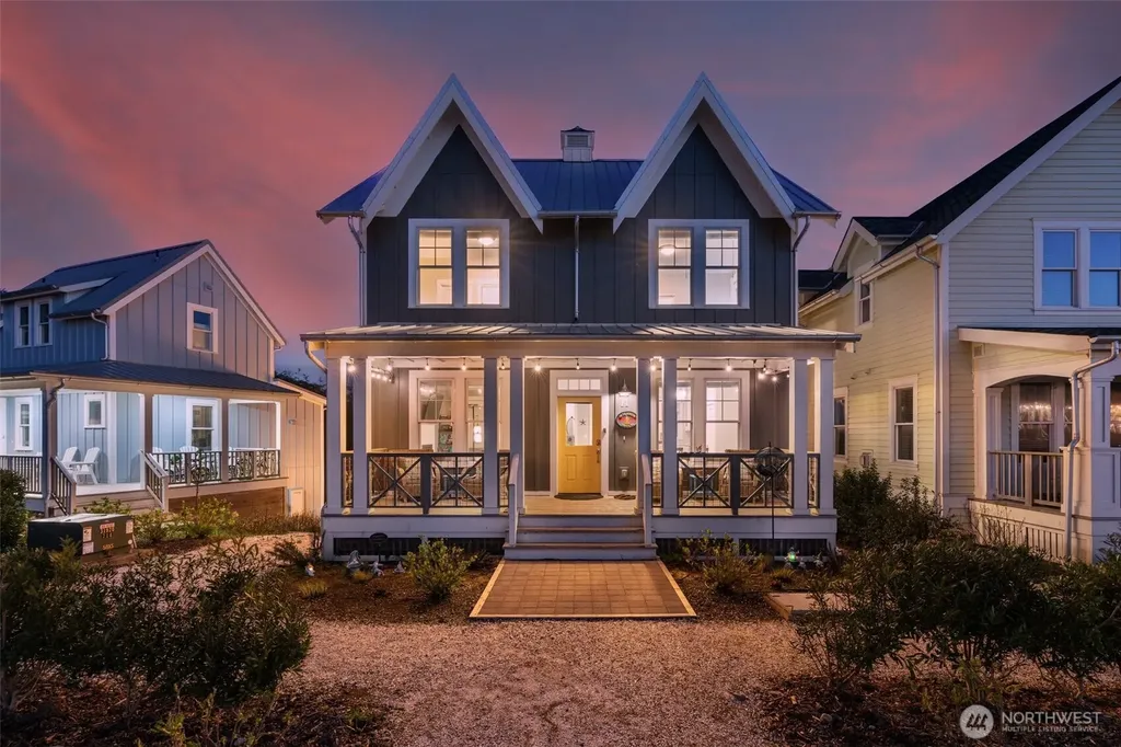 11 Horizon Street Pacific Beach WA 98571