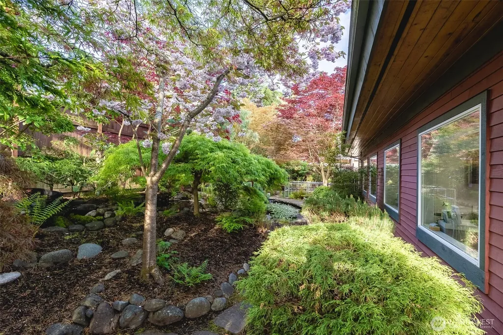 3136 Squalicum Parkway Bellingham WA 98225