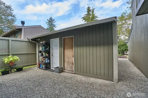 10822 SE 260th Street Kent WA 98030