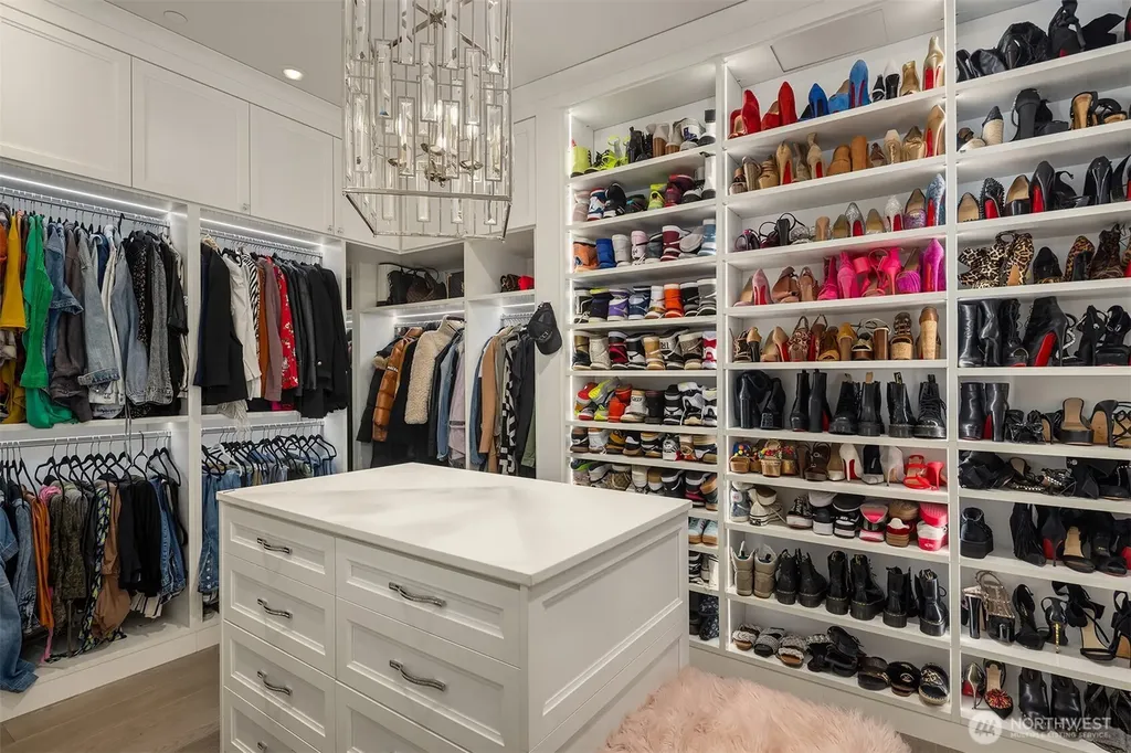 209 Northside Road Bellevue WA 98004