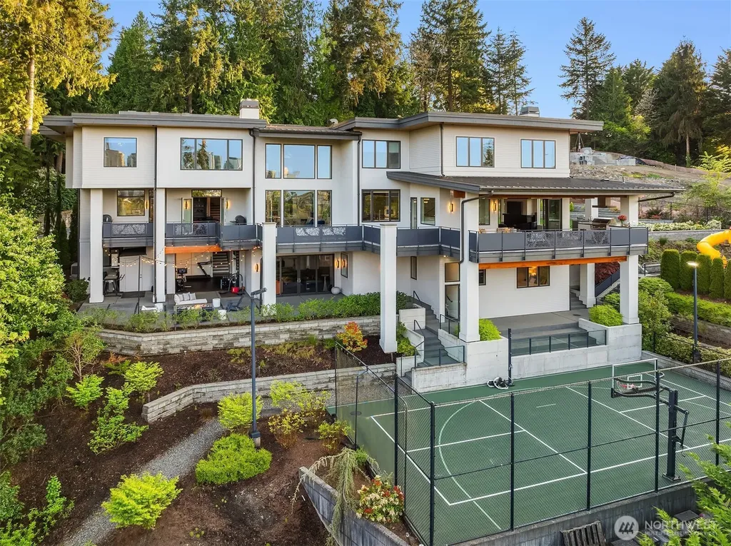 209 Northside Road Bellevue WA 98004