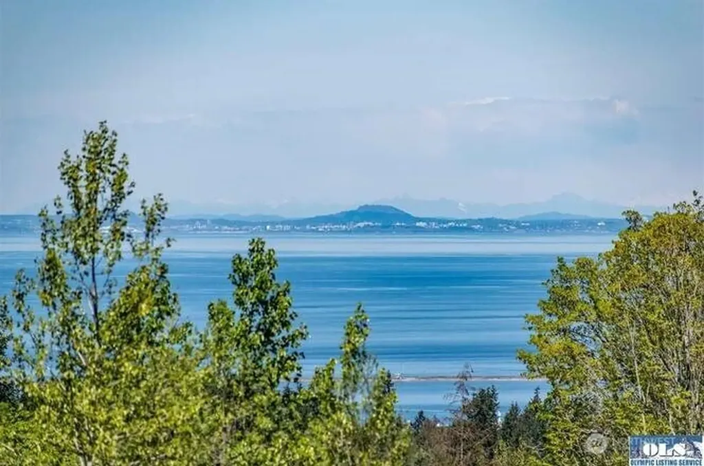 999 Ediz View Drive Port Angeles WA 98362