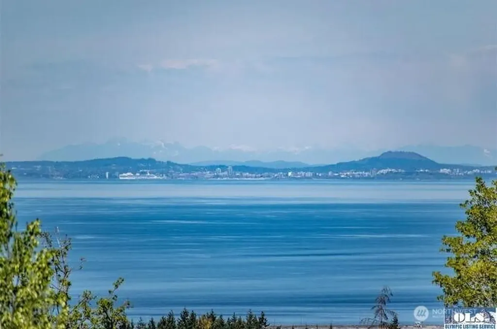 999 Ediz View Drive Port Angeles WA 98362